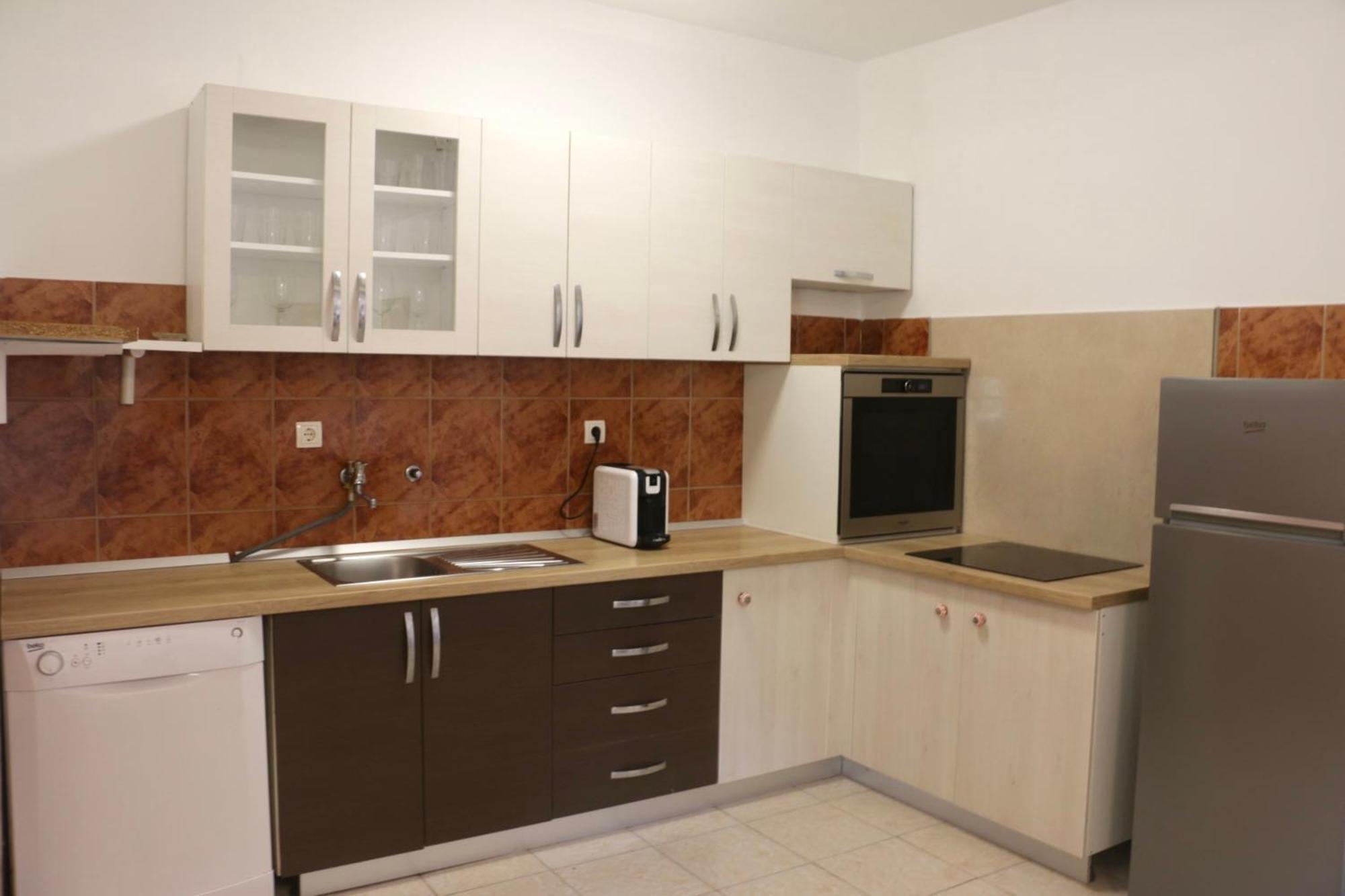 Beachfront Apartment Drazen, With Garden And Parking Split Kültér fotó