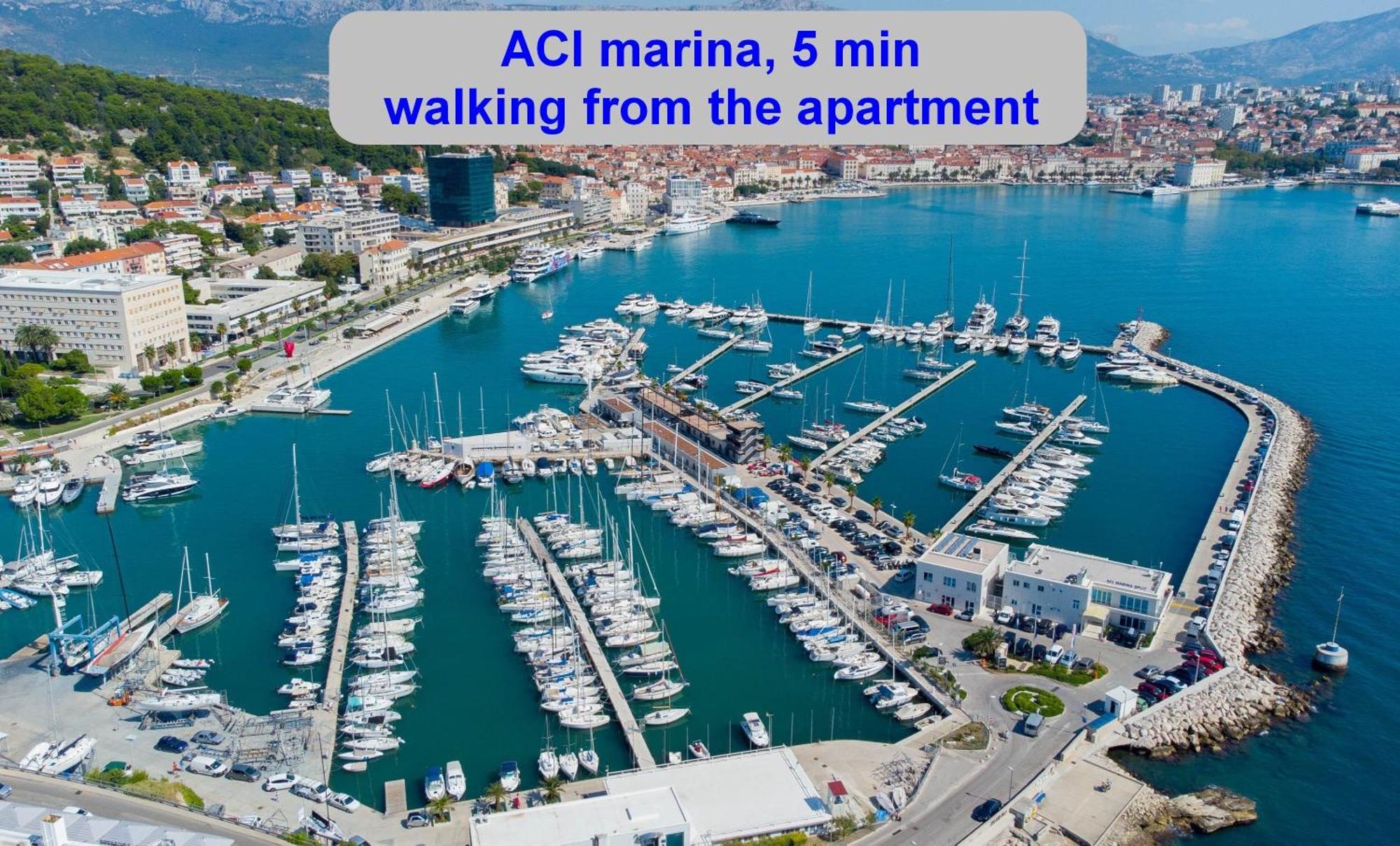 Beachfront Apartment Drazen, With Garden And Parking Split Kültér fotó