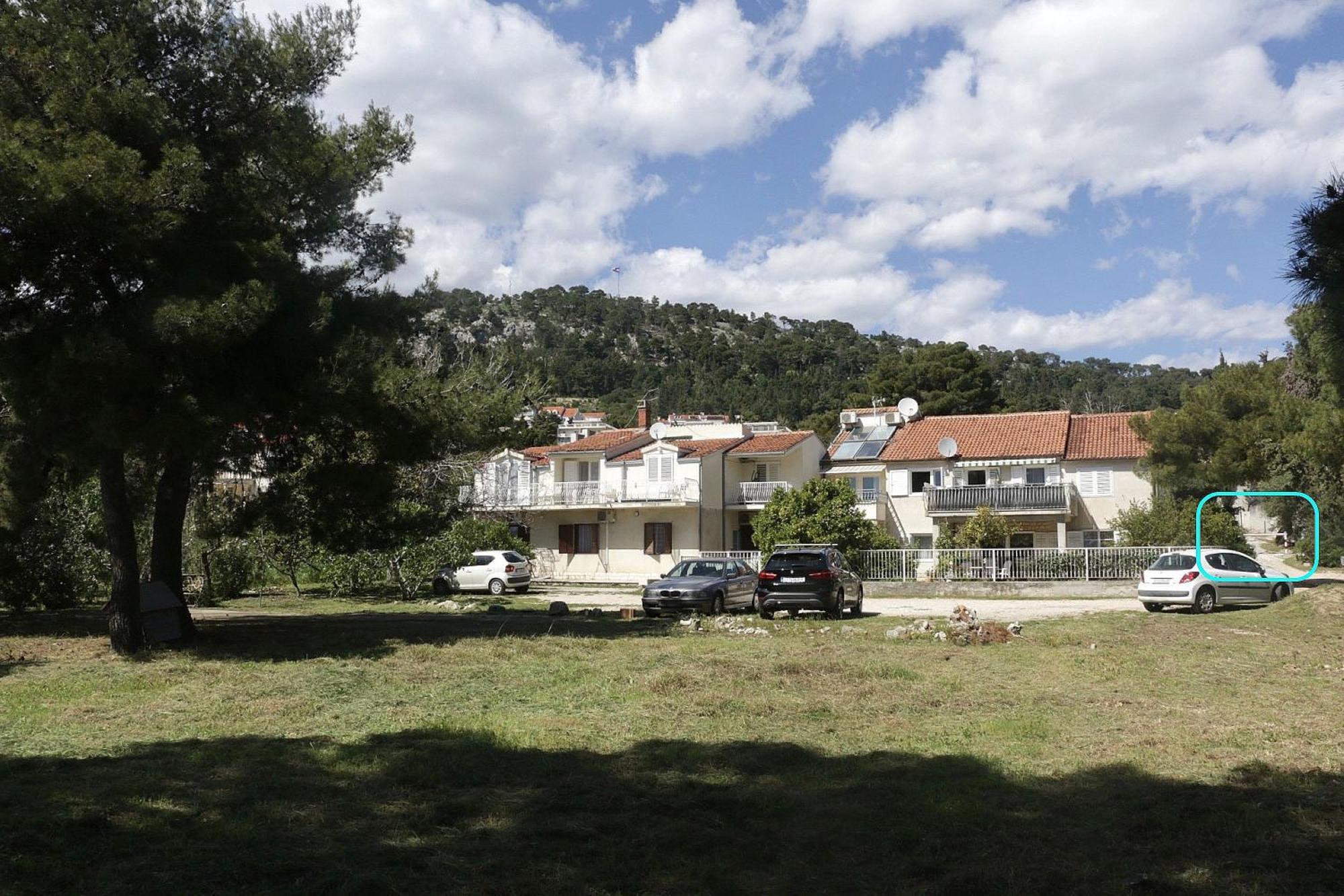 Beachfront Apartment Drazen, With Garden And Parking Split Kültér fotó