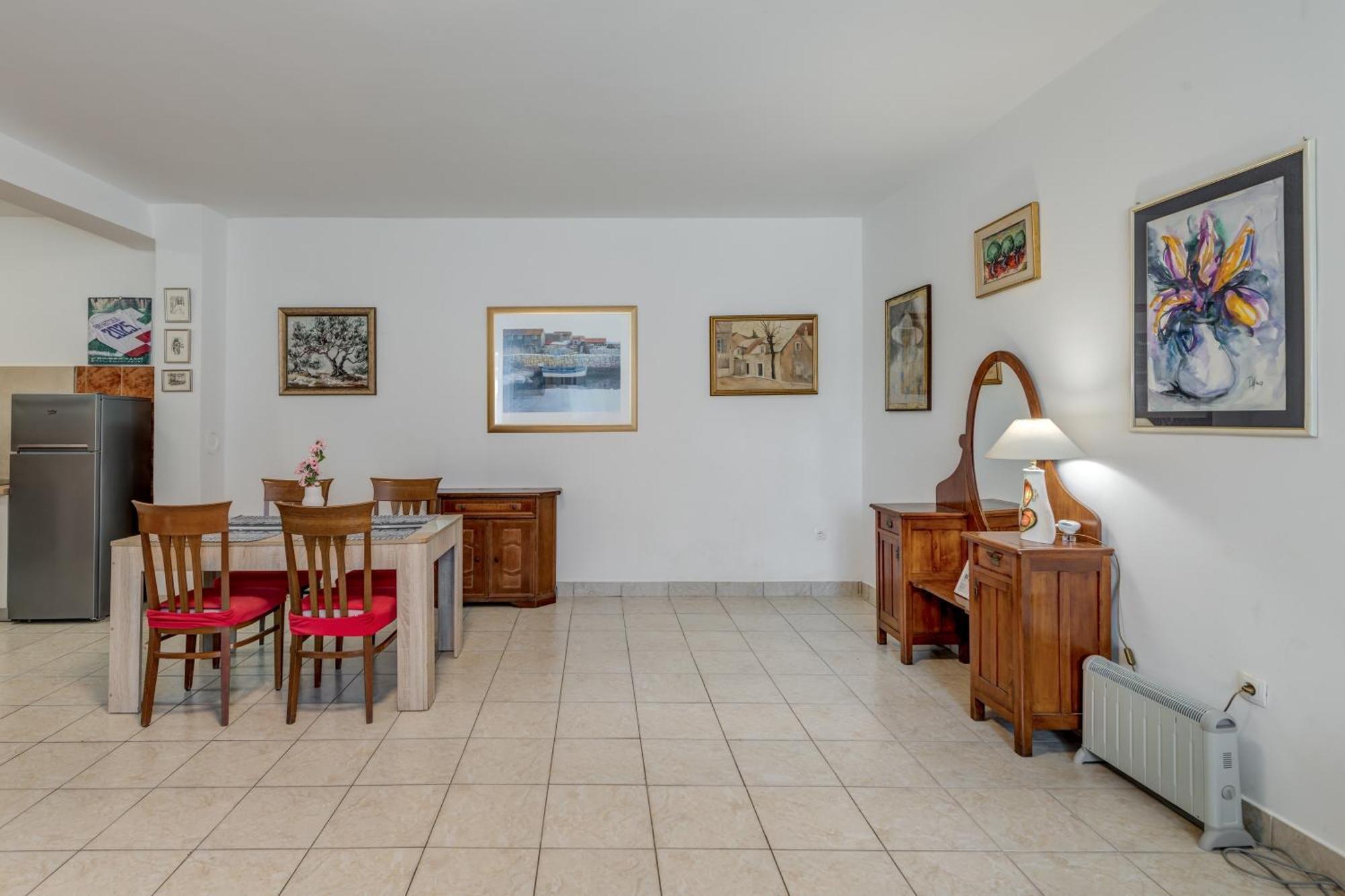 Beachfront Apartment Drazen, With Garden And Parking Split Kültér fotó